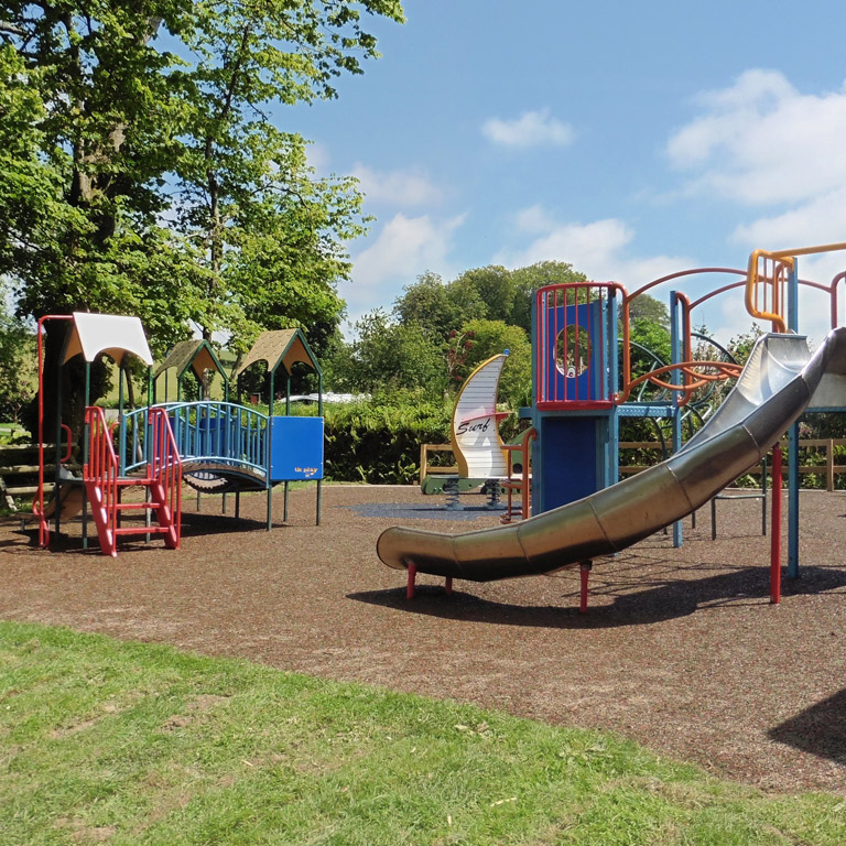 2015 - Childrens' Play Equipment Upgraded